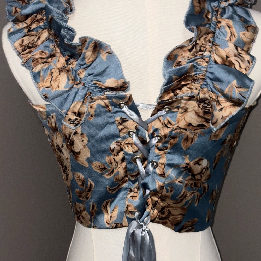 Boho glam Floral corset crop top/ ruffle straps/ lace up back #western#romantic - Picture 2 of 6